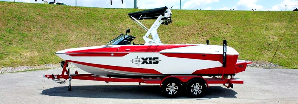 Waterski & Wakesports Club Boat